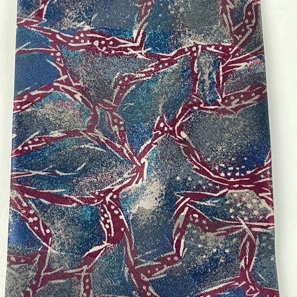 Wembley mens tie